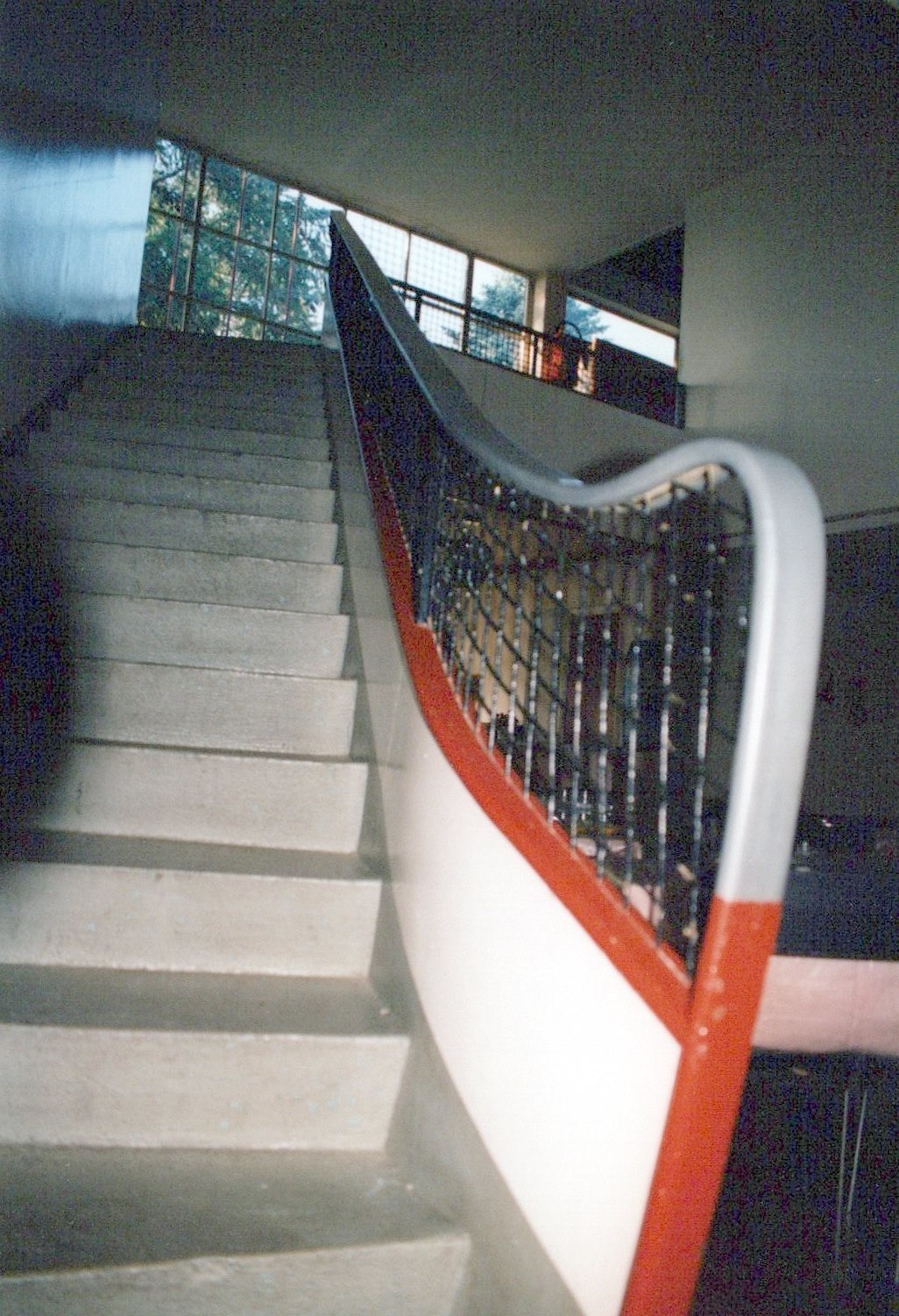 Fotografie: Treppe zum Obergeschoss (Haus Schminke RR-F)
