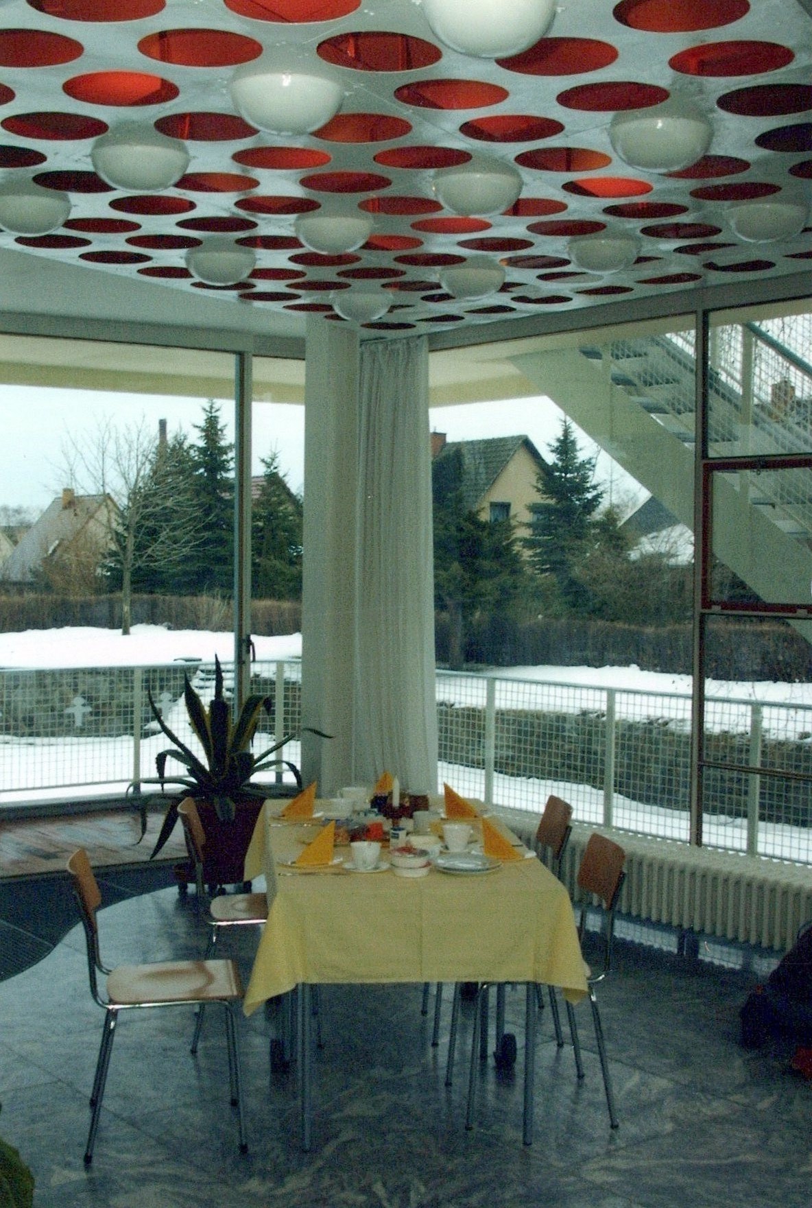 Fotografie: Wintergarten im Winter Architektur Decke (Haus Schminke RR-F)