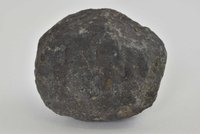 Vulkanische Bombe (Basalt)