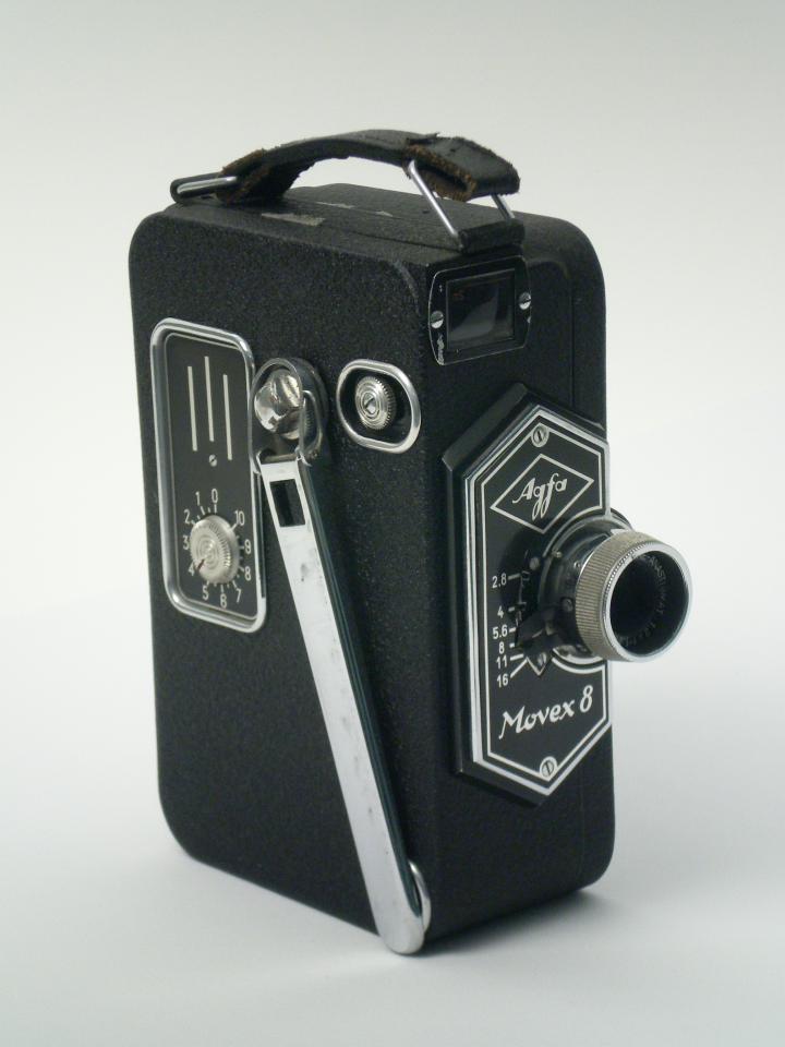 Schmalfilmkamera "Agfa Movex 8" (Industrie- und Filmmuseum Wolfen CC BY-NC-SA)