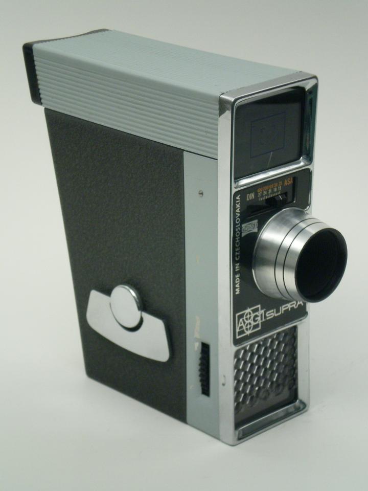 Schmalfilmkamera "Meopta A 8 G 1 Supra" (Industrie- und Filmmuseum Wolfen CC BY-NC-SA)