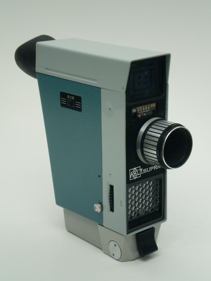 Schmalfilmkamera "Meopta A 8 L 1 Supra" (Industrie- und Filmmuseum Wolfen CC BY-NC-SA)
