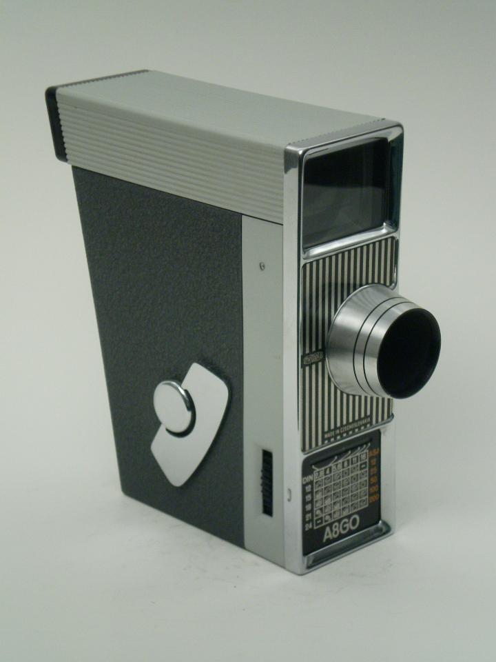 Schmalfilmkamera "Meopta A 8 G O" (Industrie- und Filmmuseum Wolfen CC BY-NC-SA)