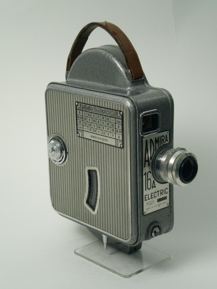 Schmalfilmkamera "Meopta Admira 16 A Electric" (Industrie- und Filmmuseum Wolfen CC BY-NC-SA)