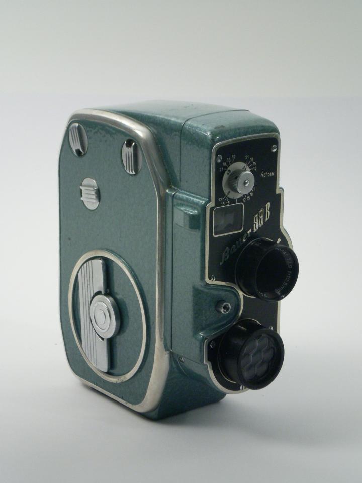 Schmalfilmkamera "Bauer 88 B" (Industrie- und Filmmuseum Wolfen CC BY-NC-SA)