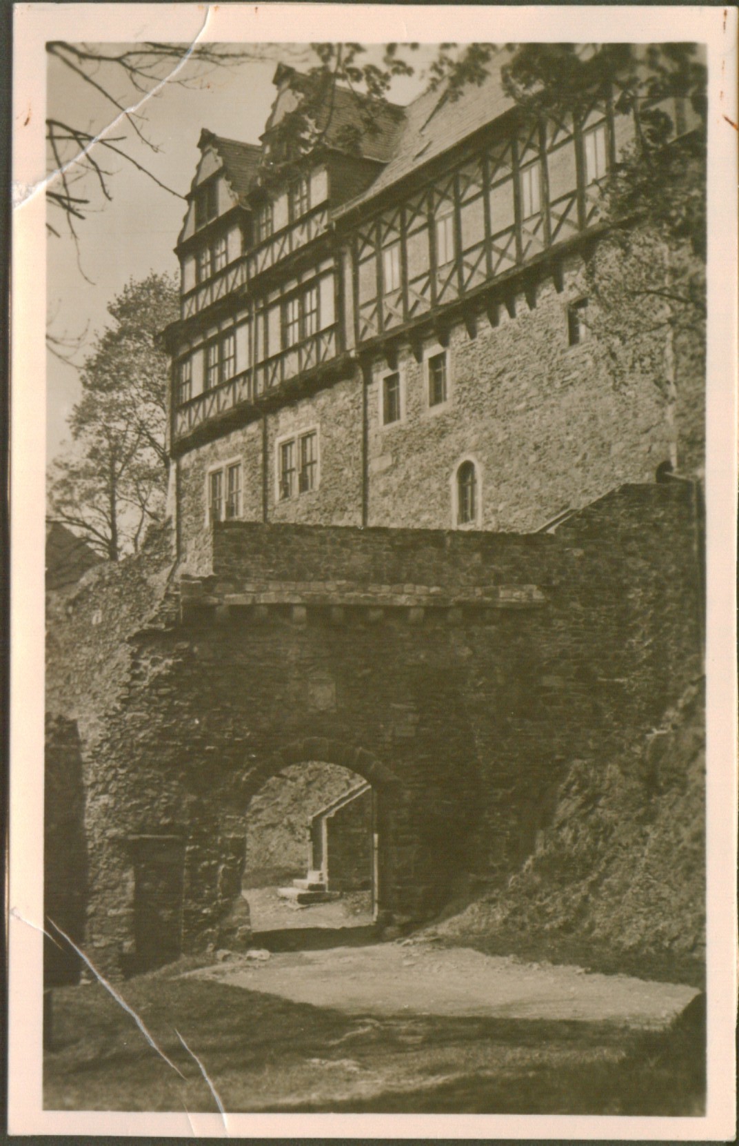 Ansichtskarte: Burg Falkenstein - Tor 2 (Kulturstiftung Sachsen-Anhalt - Museum Burg Falkenstein CC BY-NC-SA)