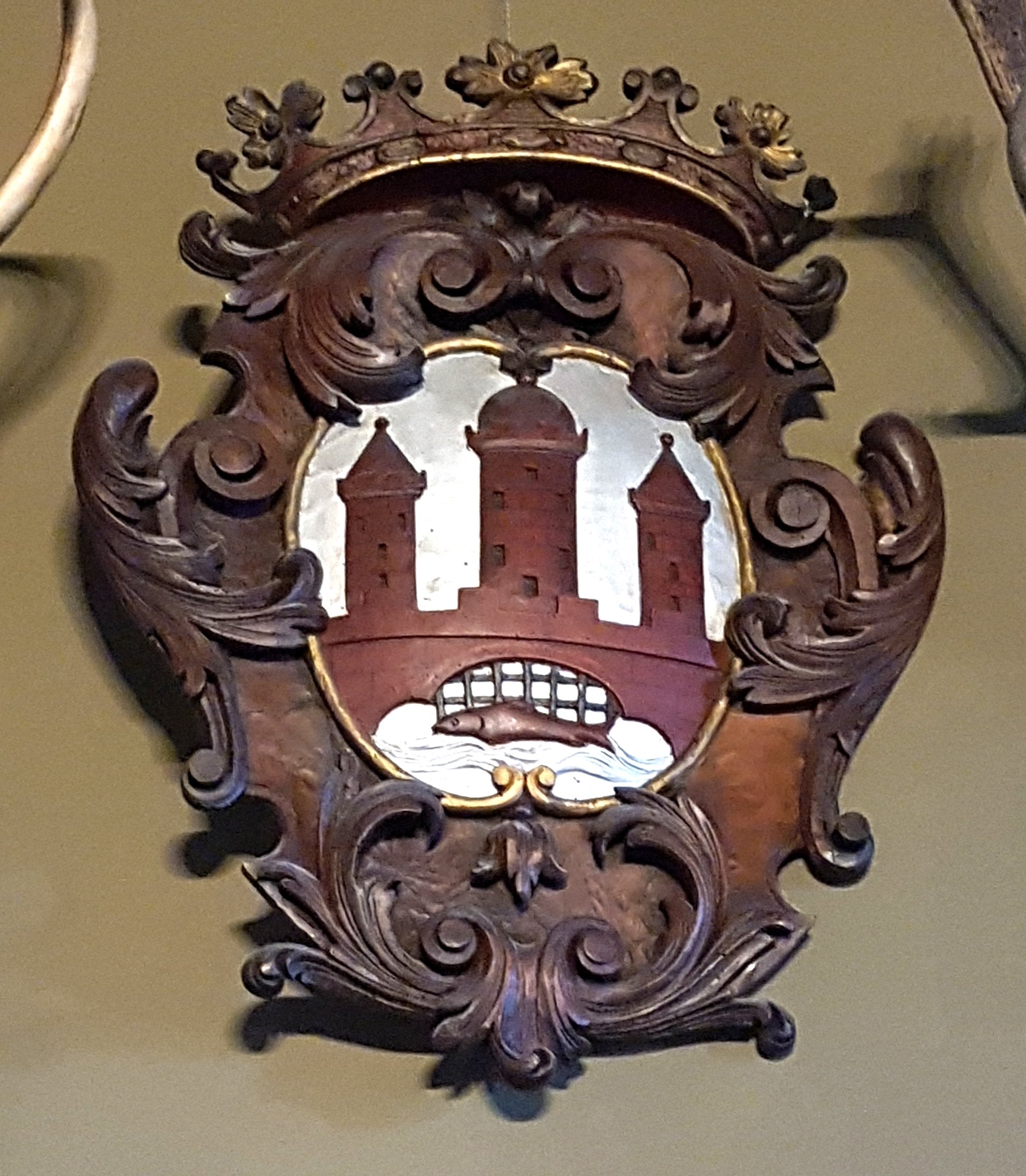 Hölzerner Schild mit dem Wappen der Stadt Wernigerode, 18. Jh. (Schloß Wernigerode GmbH RR-F)