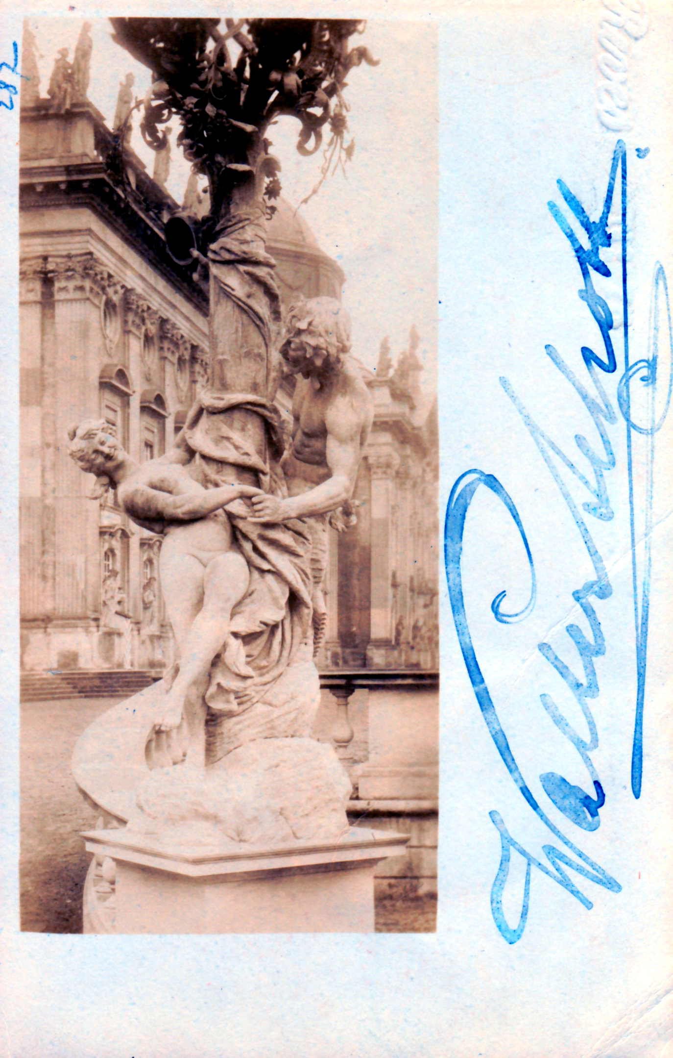 Zwei Ballustradenfiguren vor dem Neuen Palais in Potsdam von Walter Schott auf einer Postkarte (Schloß Wernigerode GmbH RR-F)