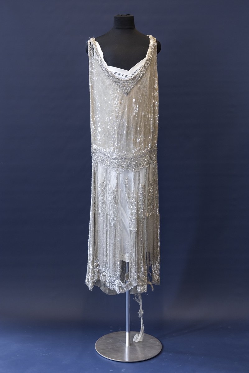 Abendkleid ("Perlenkleid"), um 1920/30 (Schloß Wernigerode GmbH RR-F)