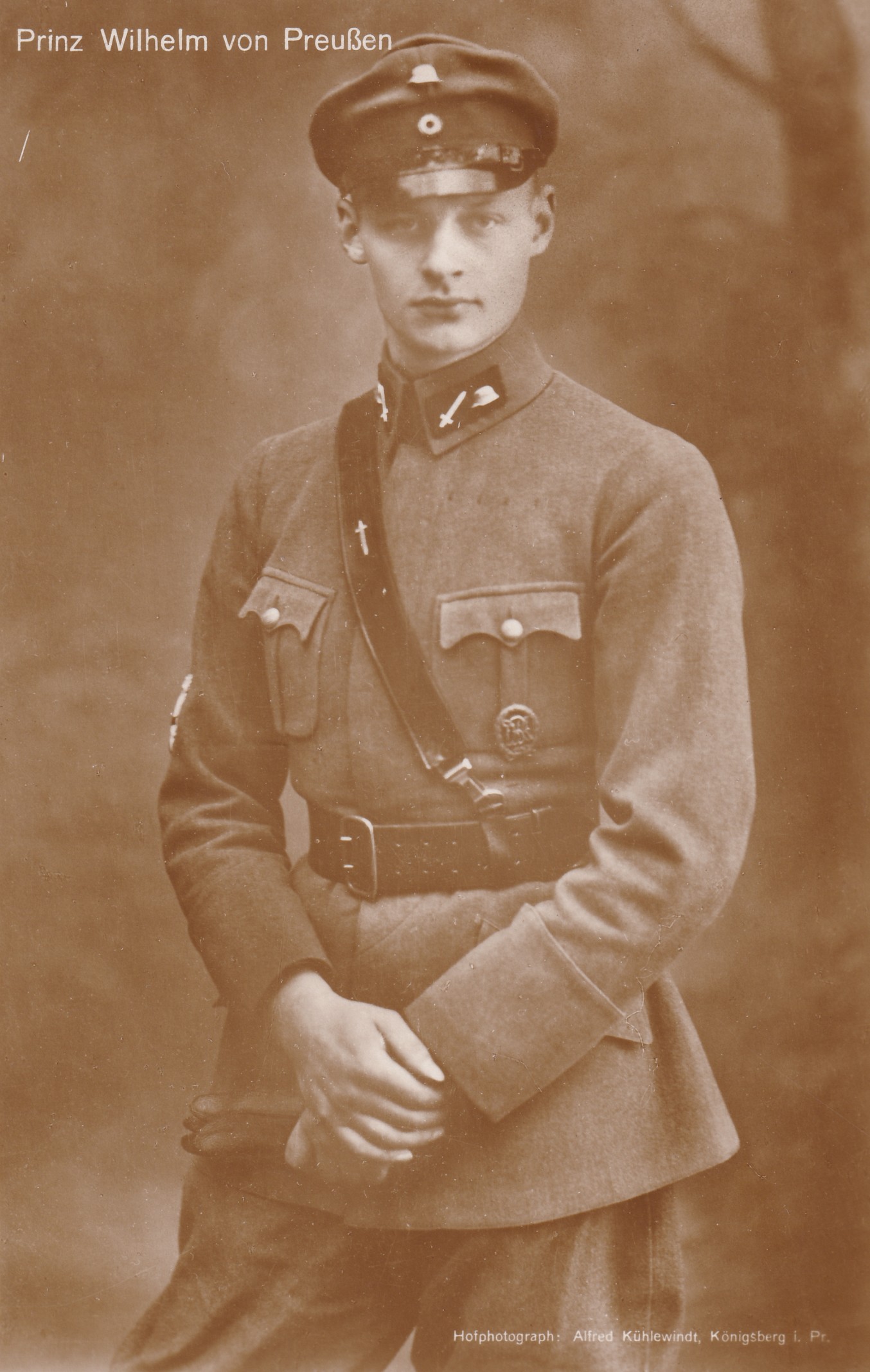 Bildpostkarte mit Foto des Prinzen Wilhelm von Preußen (1906-1940), 1933 (Schloß Wernigerode GmbH RR-F)