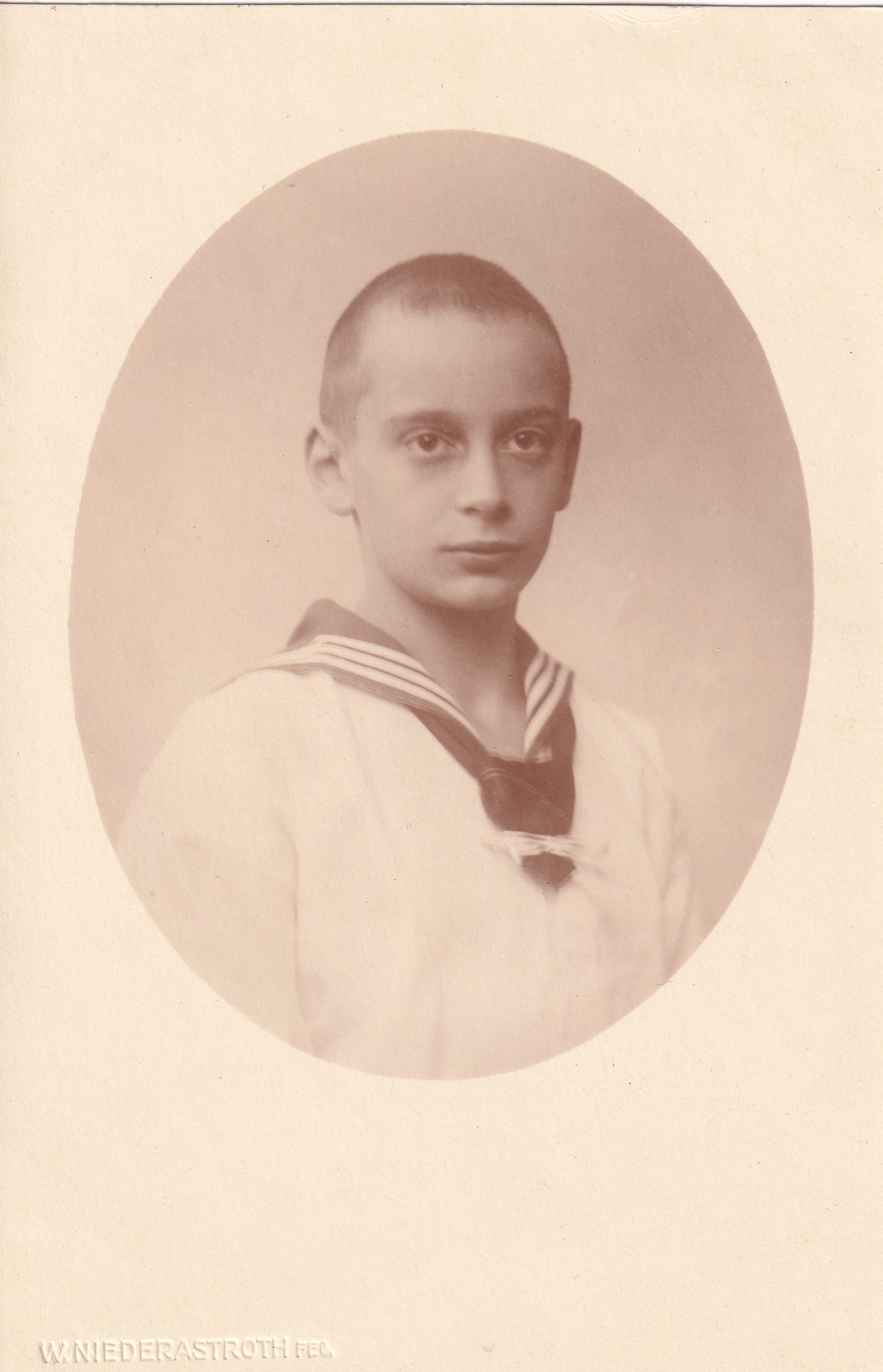 Bildpostkarte mit Foto des Prinzen Louis Ferdinand von Preußen (1907-1994), 1919 (Schloß Wernigerode GmbH RR-F)