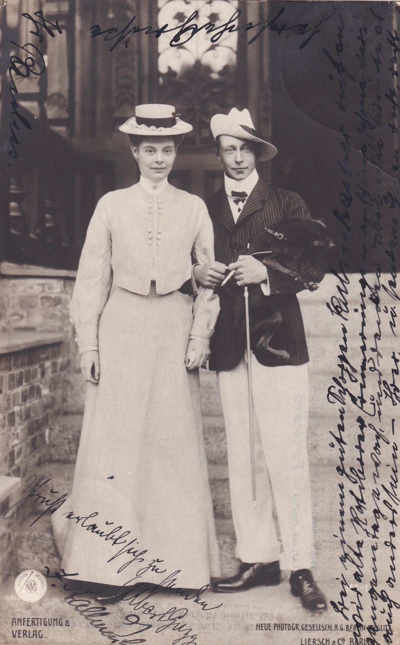Bildpostkarte mit Foto des Kronprinzenpaares Wilhelm und Cecilie aus der Verlobungszeit, 1904 (Schloß Wernigerode GmbH RR-F)