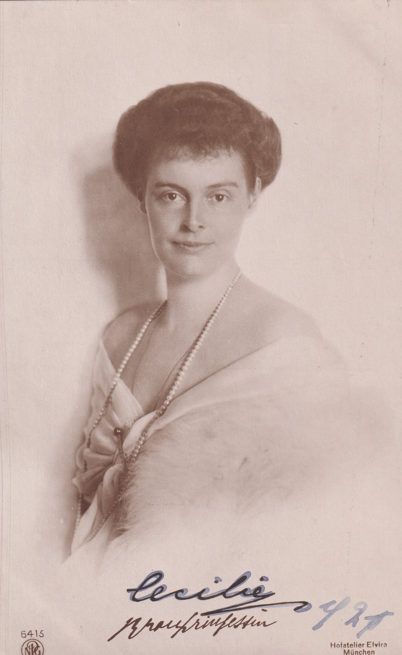 Bildpostkarte mit einem Foto der Kronprinzessin Cecilie, 1918 (Schloß Wernigerode GmbH RR-F)