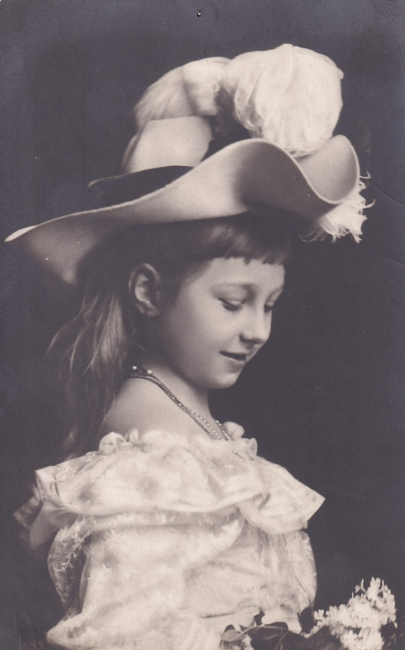 Bildpostkarte mit Foto der Prinzessin Victoria Luise von Preußen, um 1900 (Schloß Wernigerode GmbH RR-F)