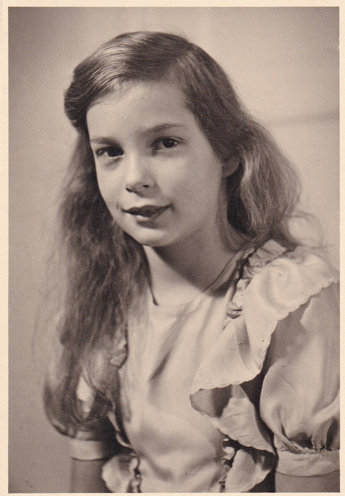 Bildpostkarte mit Foto von Marie-Cécile Prinzessin von Preußen (geb. 1942), 1952 (Schloß Wernigerode GmbH RR-F)