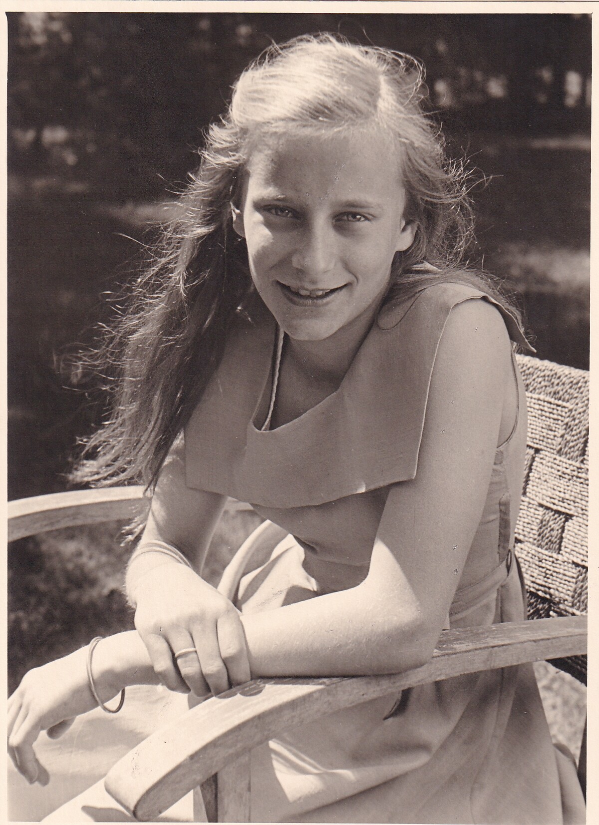 Bildpostkarte mit Foto von Kira Prinzessin von Preußen (1943-2004), 1955 (Schloß Wernigerode GmbH RR-F)