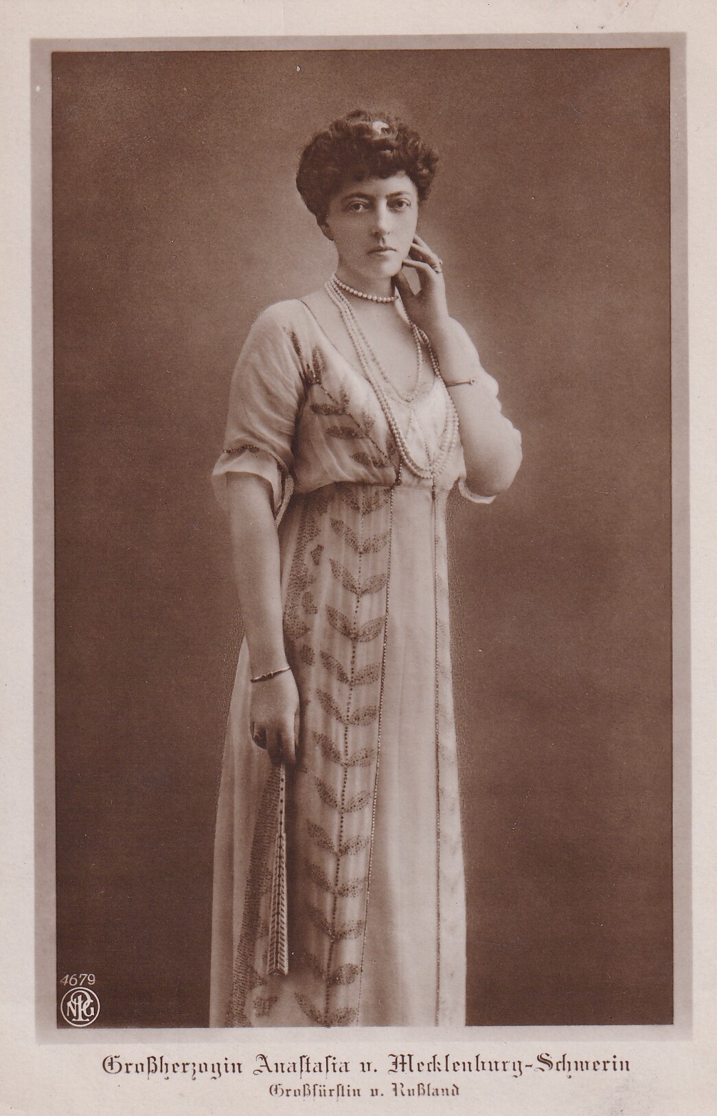 Bildpostkarte mit Foto von Großherzogin Anastasia von Mecklenburg-Schwerin (1860-1922), 1913 (Schloß Wernigerode GmbH RR-F)