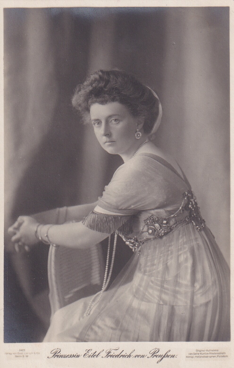 Bildpostkarte mit Foto der Prinzessin Sophie Charlotte von Preußen, 1911 (Schloß Wernigerode GmbH RR-F)