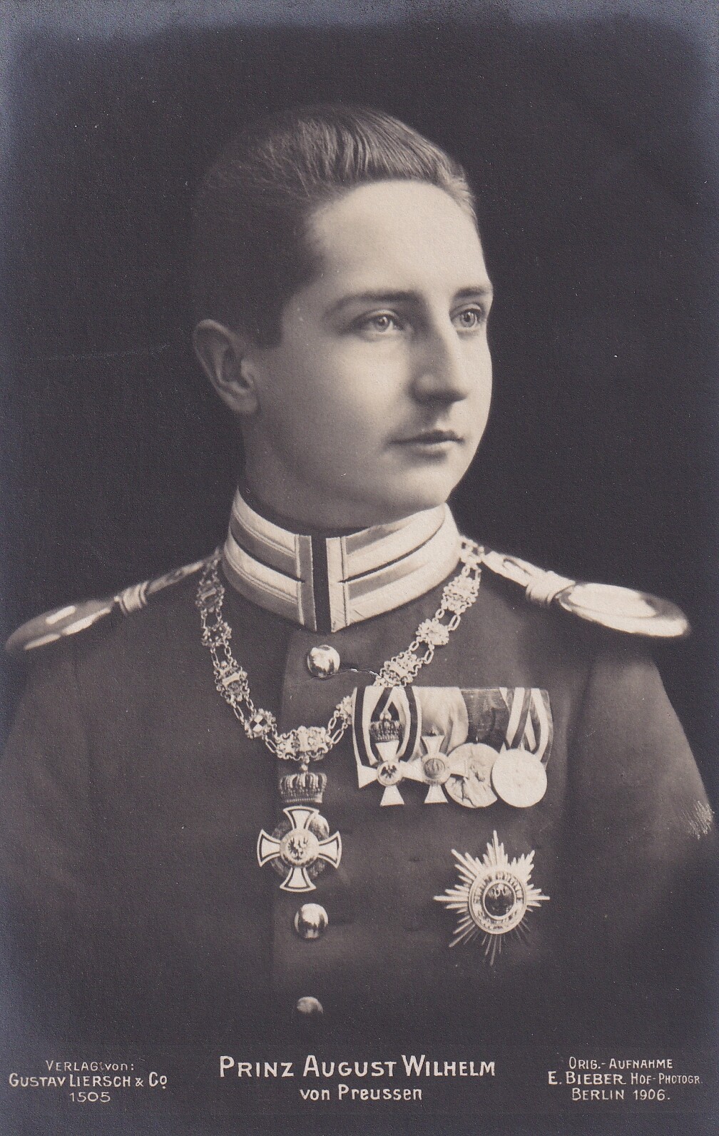 Bildpostkarte mit Foto des Prinzen August Wilhelm von Preußen (1887-1949), 1906 (Schloß Wernigerode GmbH RR-F)
