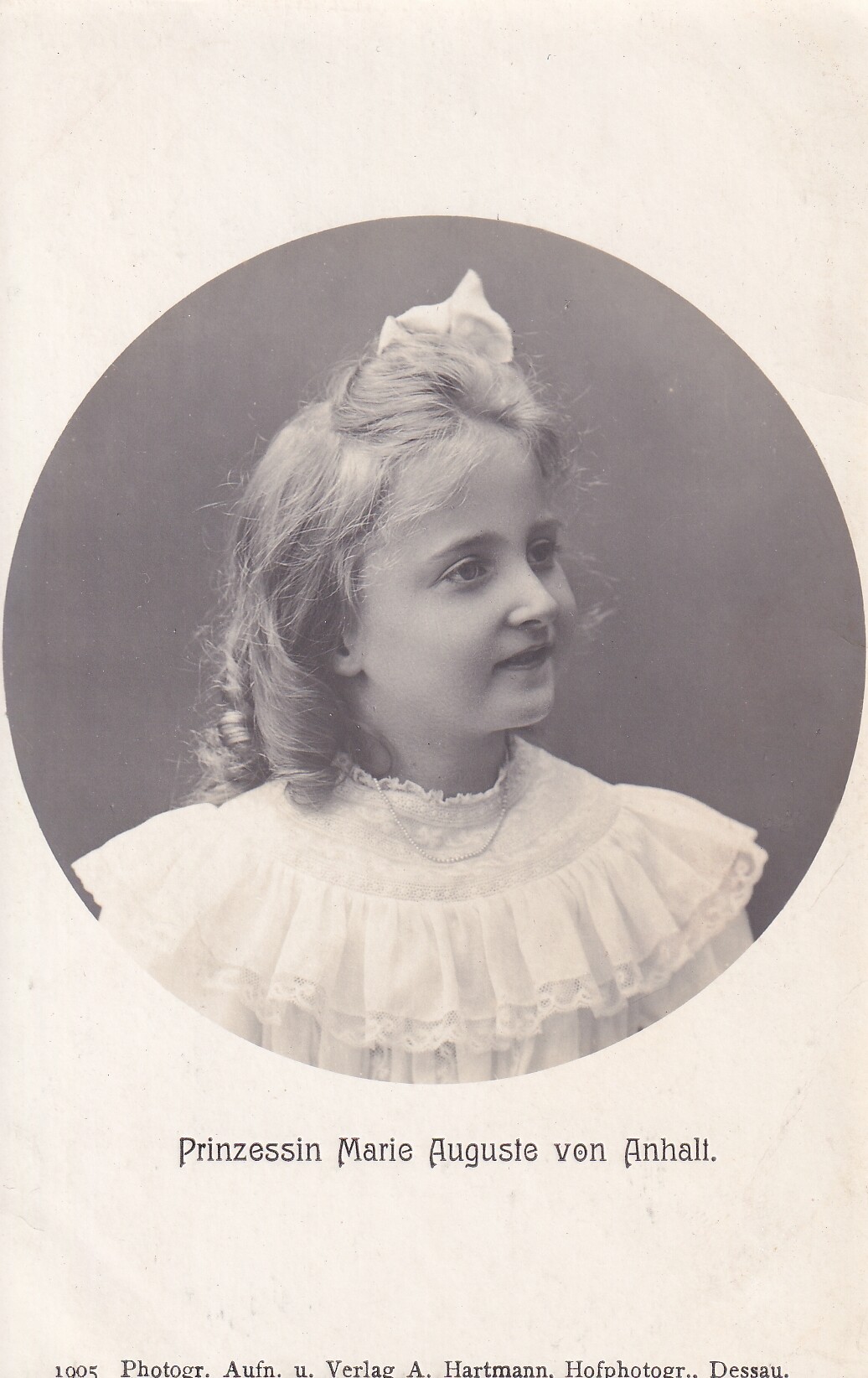 Bildpostkarte mit Foto der Prinzessin Marie Auguste von Anhalt, 1905 (Schloß Wernigerode GmbH RR-F)