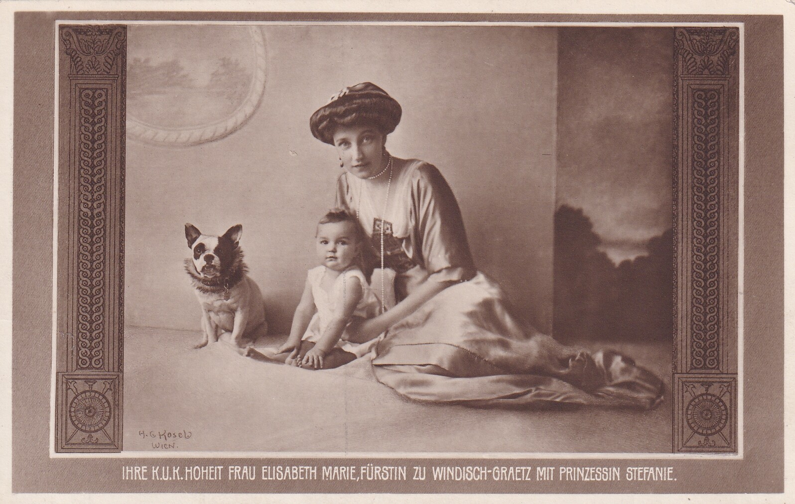 Bildpostkarte mit Foto der Fürstin Elisabeth zu Windisch-Graetz mit ihrer Tochter, 1909 (Schloß Wernigerode GmbH RR-F)