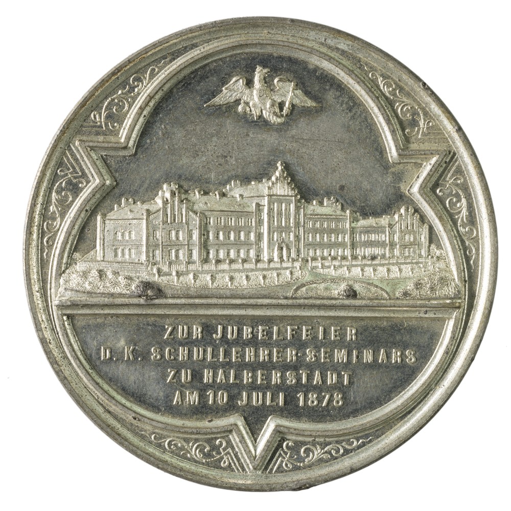 Medaille 100 Jahre Schullehrerseminar (Kulturstiftung Sachsen-Anhalt CC BY-NC-SA)