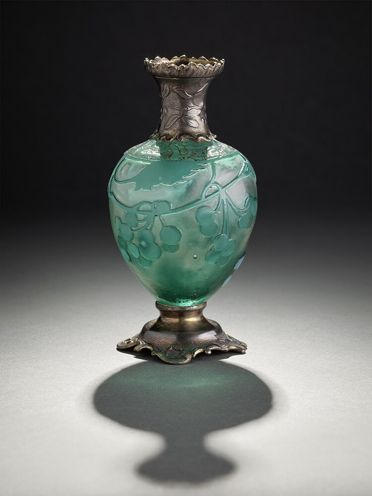 Vase mit Silberfassungen (Kulturstiftung Sachsen-Anhalt RR-F)