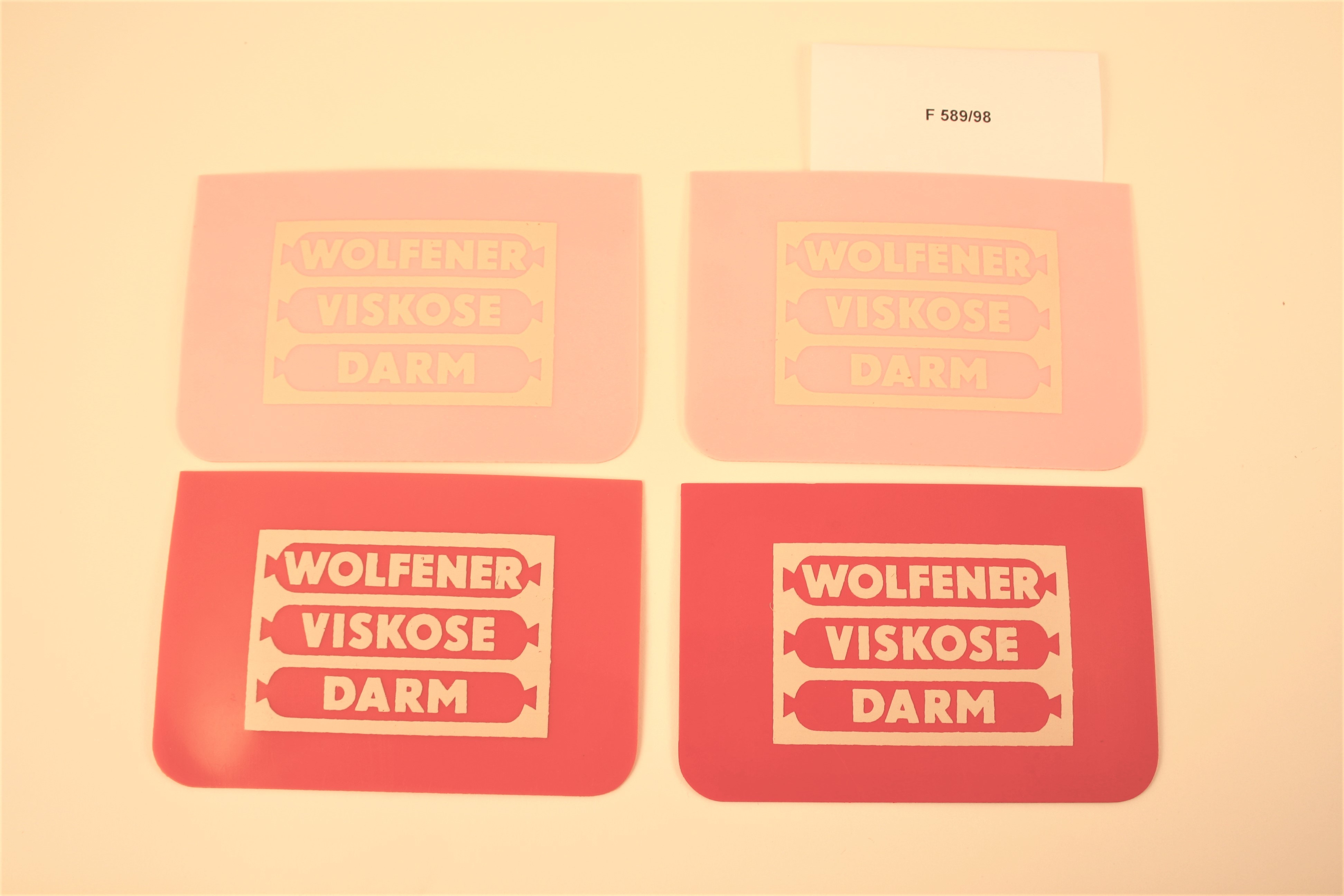 Plasteschaber mit Aufdruck: "Wolfener Viskose Darm" (Industrie- und Filmmuseum Wolfen CC BY-NC-SA)