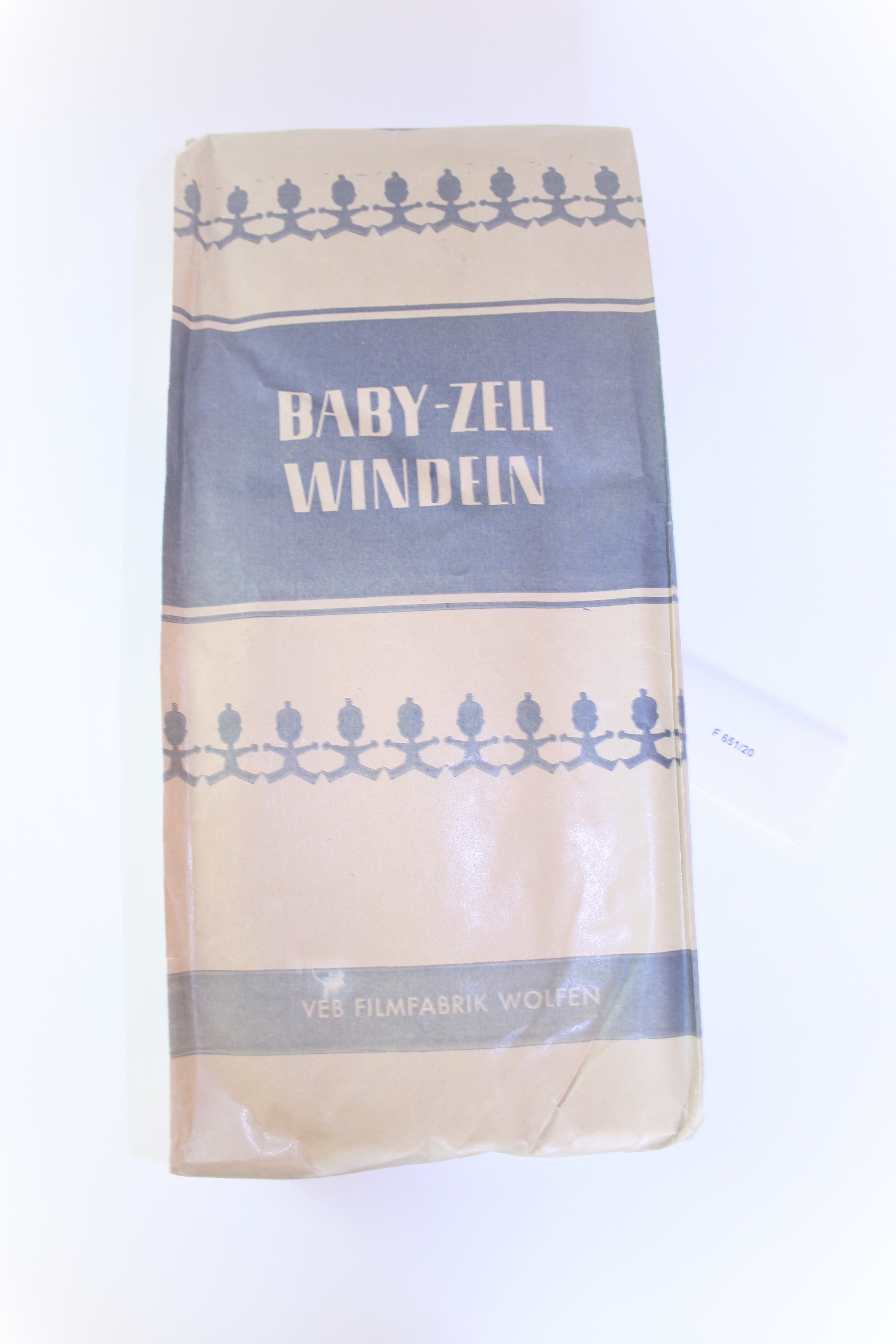 Baby-Zell (Industrie- und Filmmuseum Wolfen CC BY-NC-SA)