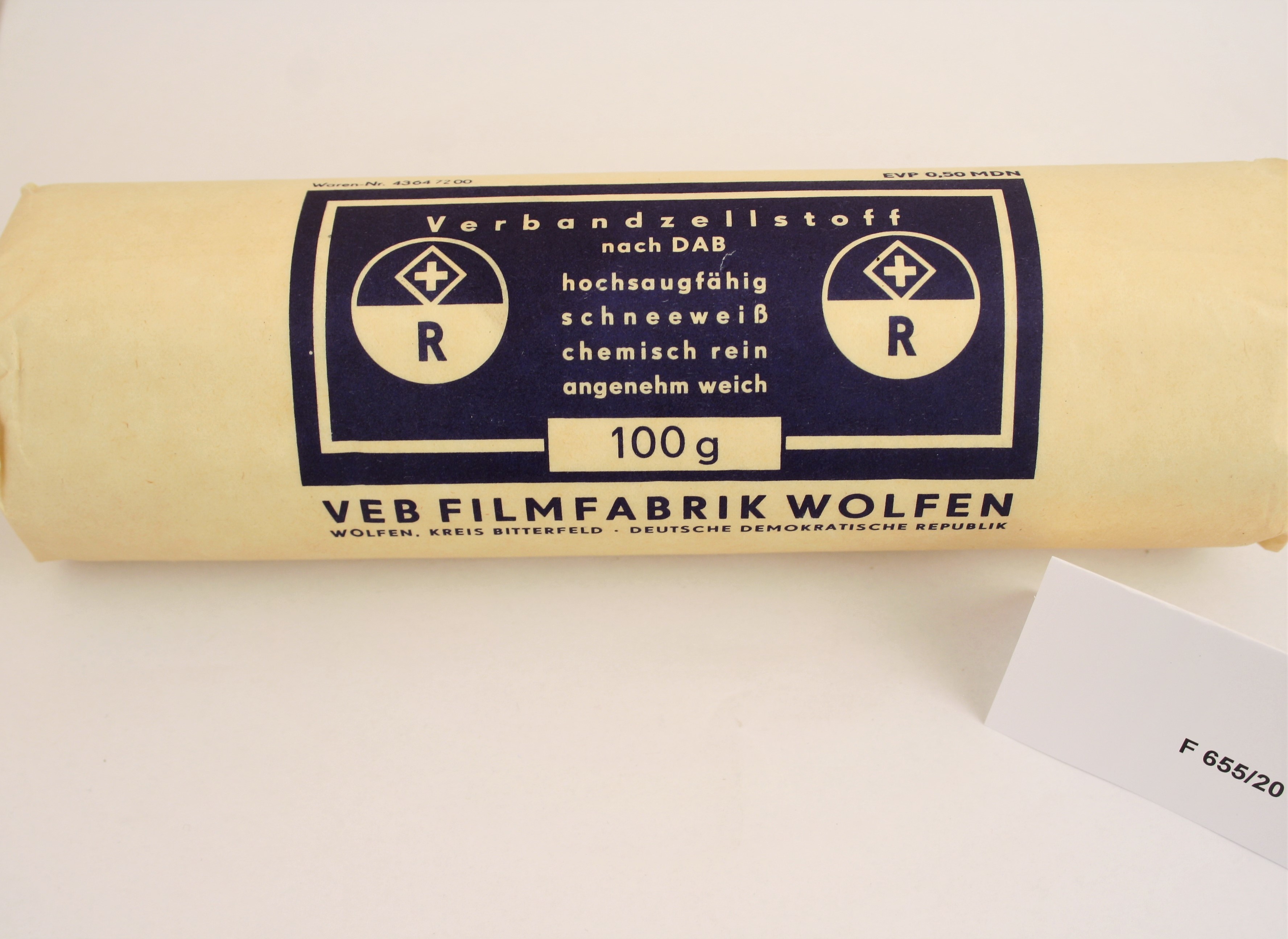 Verbandzellstoff 1 Rolle (Industrie- und Filmmuseum Wolfen CC BY-NC-SA)