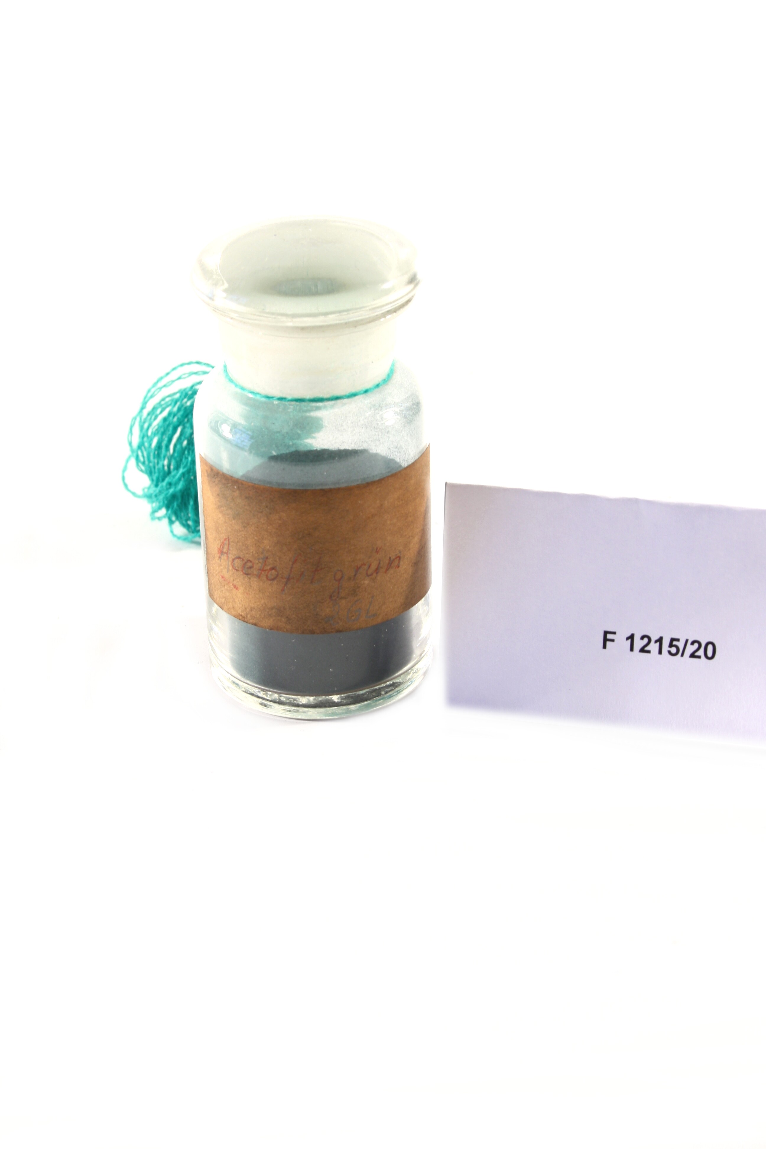 Farbstoffprobe Acetofit grün (Industrie- und Filmmuseum Wolfen CC BY-NC-SA)