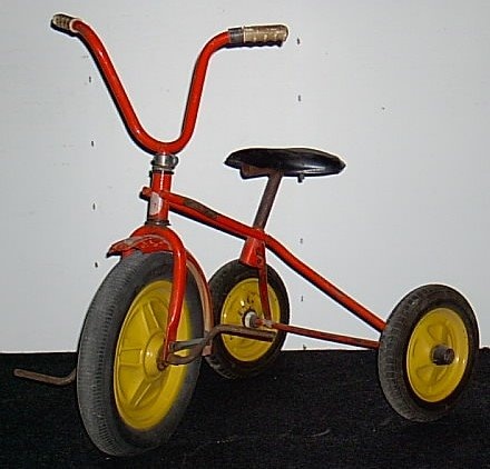 Dreirad (Fahrzeugmuseum Staßfurt CC BY-NC-SA)