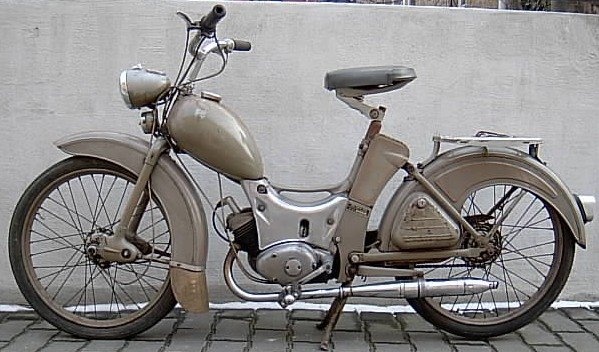 Moped SR 2 (Fahrzeugmuseum Staßfurt CC BY-NC-SA)