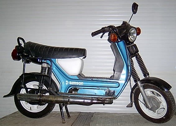 Moped SR 50 (Fahrzeugmuseum Staßfurt CC BY-NC-SA)