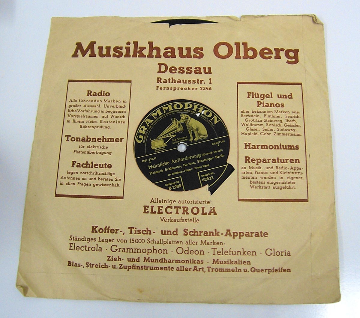 Schallplatte der Marke &quot;Grammophon&quot; (Museum für Stadtgeschichte Dessau CC BY-NC-SA)