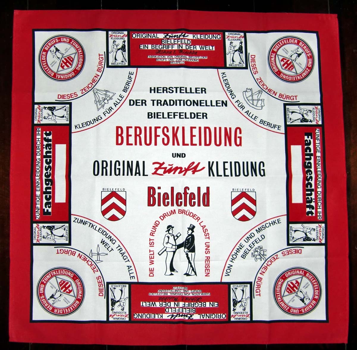 Charlottenburger des Berufskleidungsherstellers Höhne & Mischke, Bielefeld (Herbergsmuseum / Historische Gesellenherberge Blankenburg CC BY-NC-SA)
