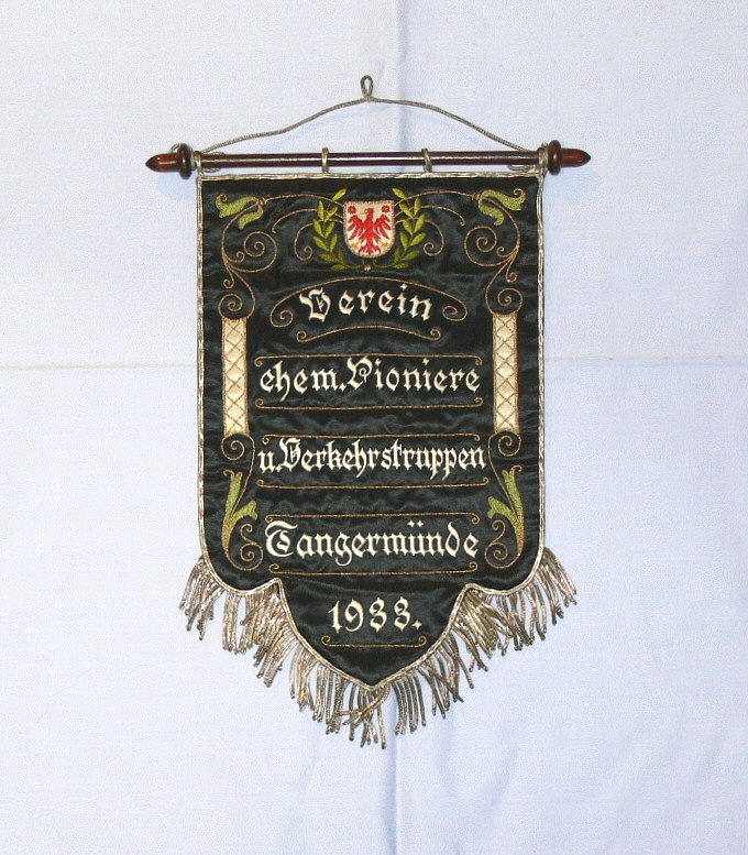 Wimpel des Tangermünder Vereins ehemaliger Pioniere und Verkehrstruppen (Museumsverband Sachsen-Anhalt CC BY-NC-SA)