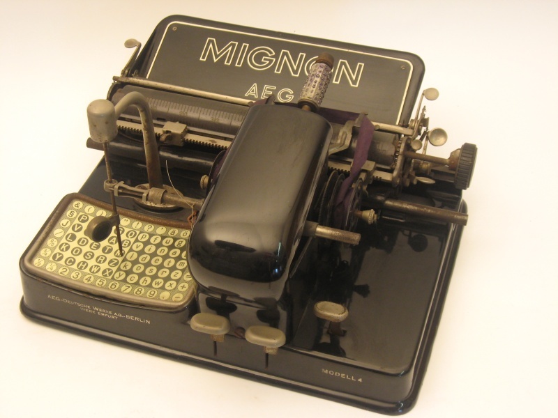 Schreibmaschine Mignon Modell 4 (Kreismuseum Bitterfeld CC BY-NC-SA)