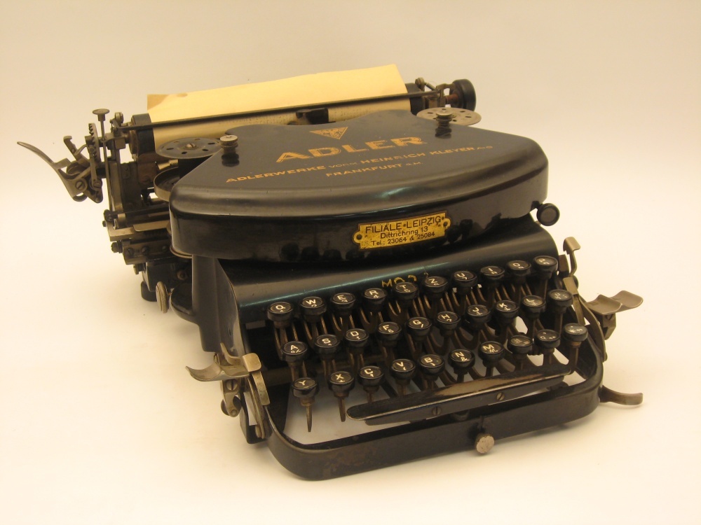 Schreibmaschine Adler Mod. 7 (Kreismuseum Bitterfeld CC BY-NC-SA)