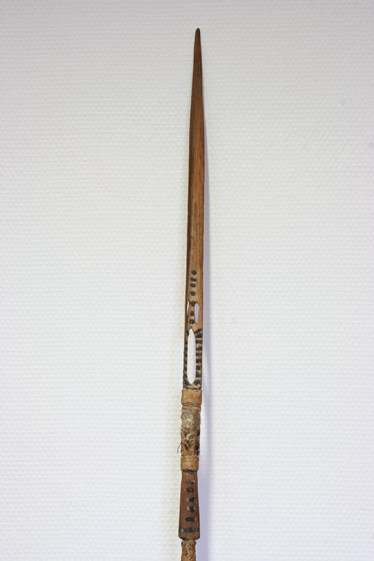 Speer mit Bambusschaft (Museum Schloss Bernburg CC BY-NC-SA)
