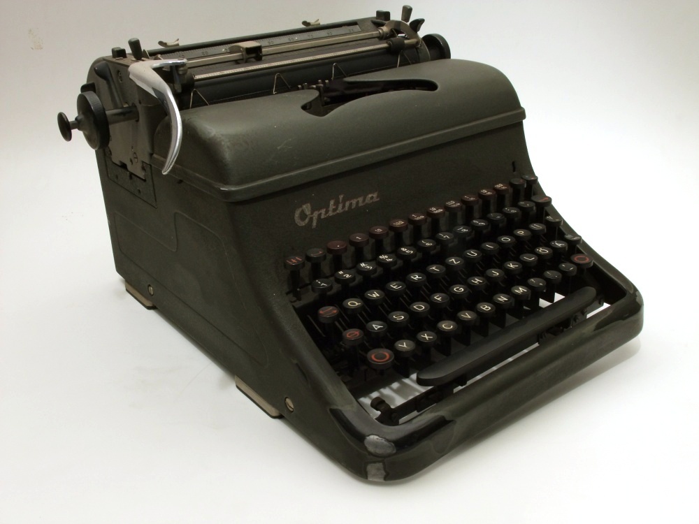 Schreibmaschine Optima M 10 (Kreismuseum Bitterfeld CC BY-NC-SA)