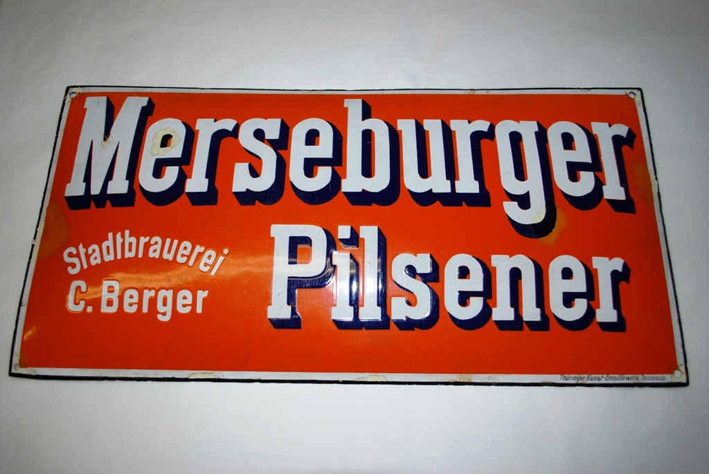 Emailschild - &quot;Merseburger Pilsner&quot; (Kulturhistorisches Museum Schloss Merseburg CC BY-NC-SA)