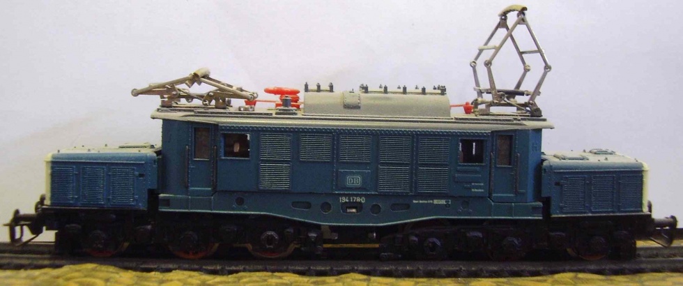 Modelleisenbahn Elektro - Lokomotive E 194 DB (Fahrzeugmuseum Staßfurt CC BY-NC-SA)