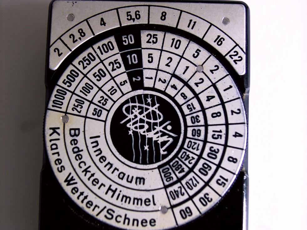 Optischer Belichtungsmesser &quot;Filux Platin&quot; mit Originalverpackung (Museum Petersberg CC BY-NC-SA)
