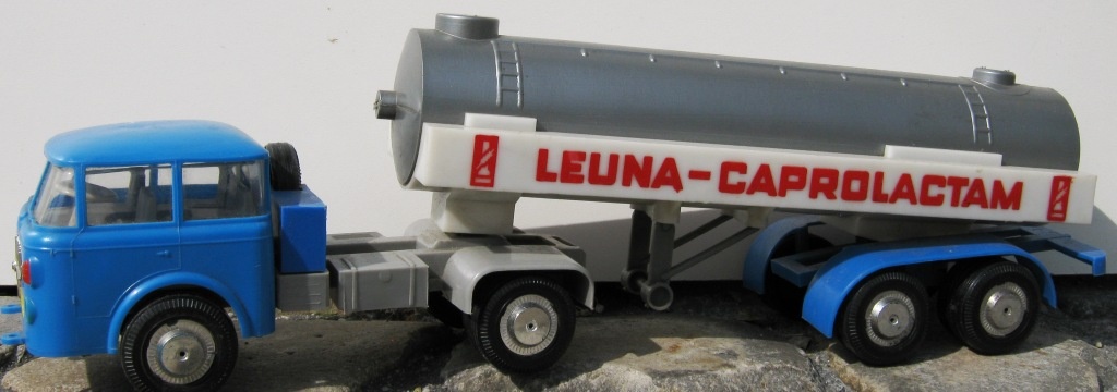 LKW - Plaste - Spielzeug Truck der Leuna Werke (Fahrzeugmuseum Staßfurt CC BY-NC-SA)