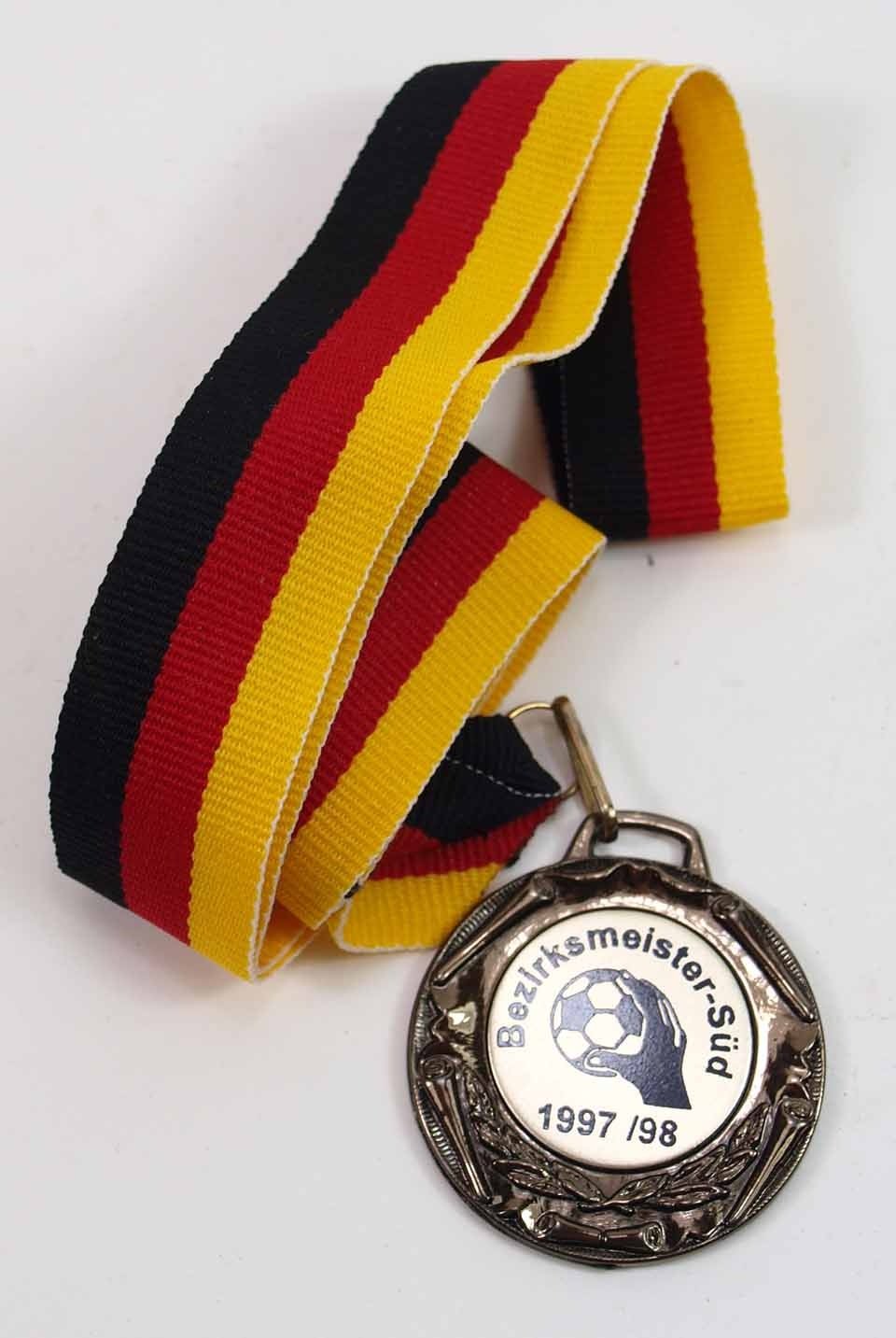 Bronzemedaille der Bezirksmeisterschaft Süd 1997/98 (Museum Weißenfels - Schloss Neu-Augustusburg CC BY-NC-SA)