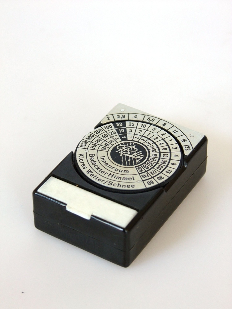 Handbelichtungsmesser Filux Platin (Industrie- und Filmmuseum Wolfen CC BY-NC-SA)