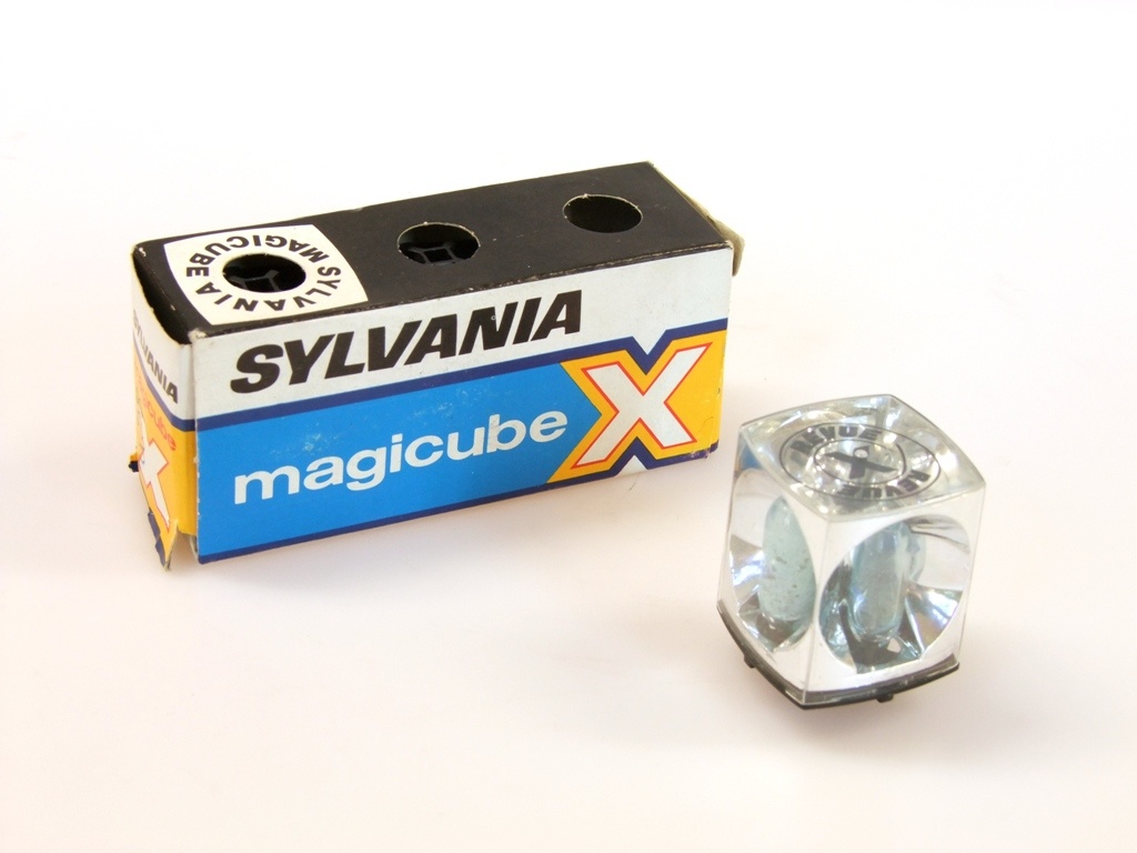 Blitzwürfel Sylvana Magicube (Industrie- und Filmmuseum Wolfen CC BY-NC-SA)