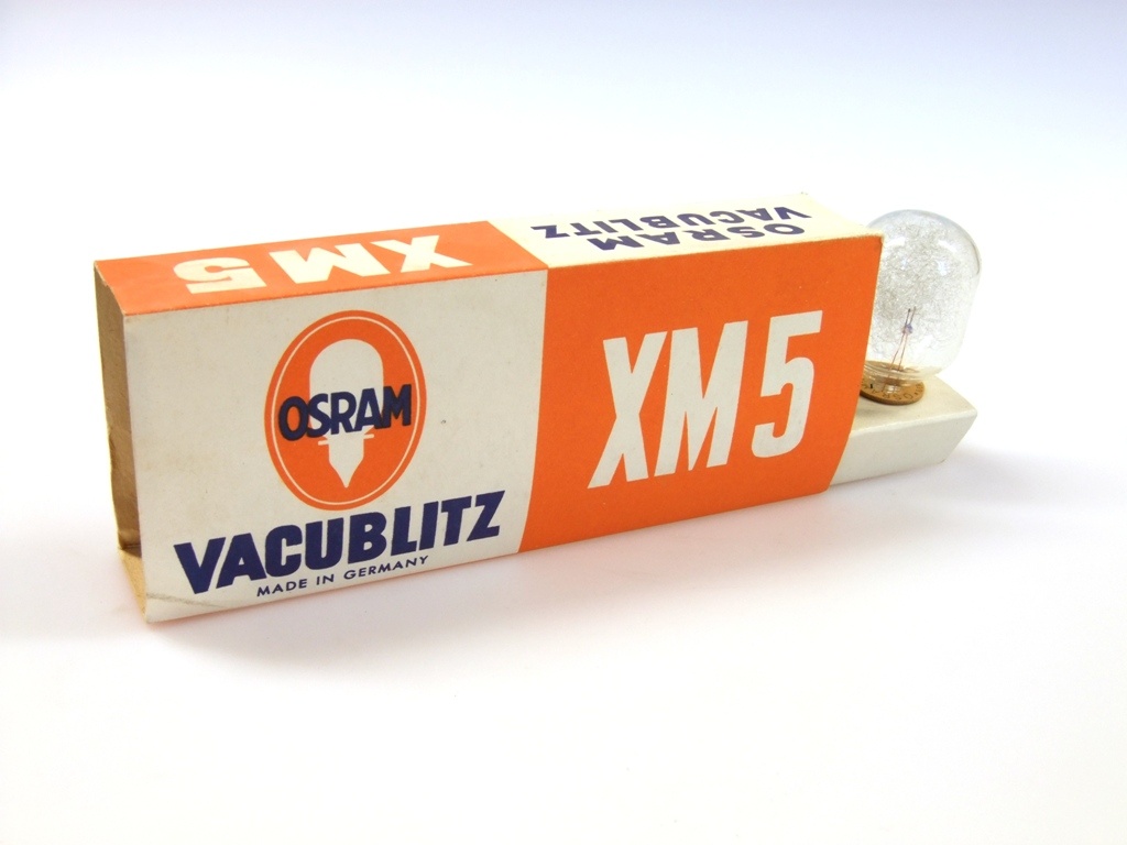 Osram Blitzlampen Vacublitz XM 5 (Industrie- und Filmmuseum Wolfen CC BY-NC-SA)
