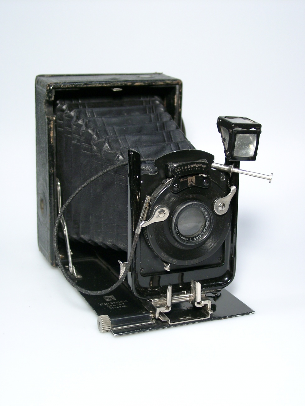 Plattenkamera  &quot;HEAG II, Serie I&quot; (Industrie- und Filmmuseum Wolfen CC BY-NC-SA)